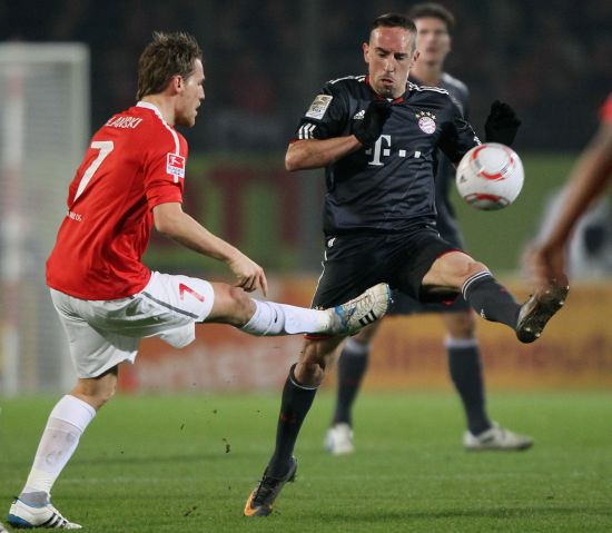 香槟色等柔 香槟色等柔