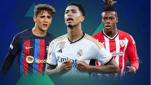 选手齐聚一 选手齐聚一